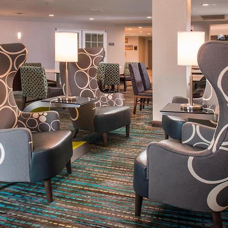 Residence Inn Frederick Bagian luar foto
