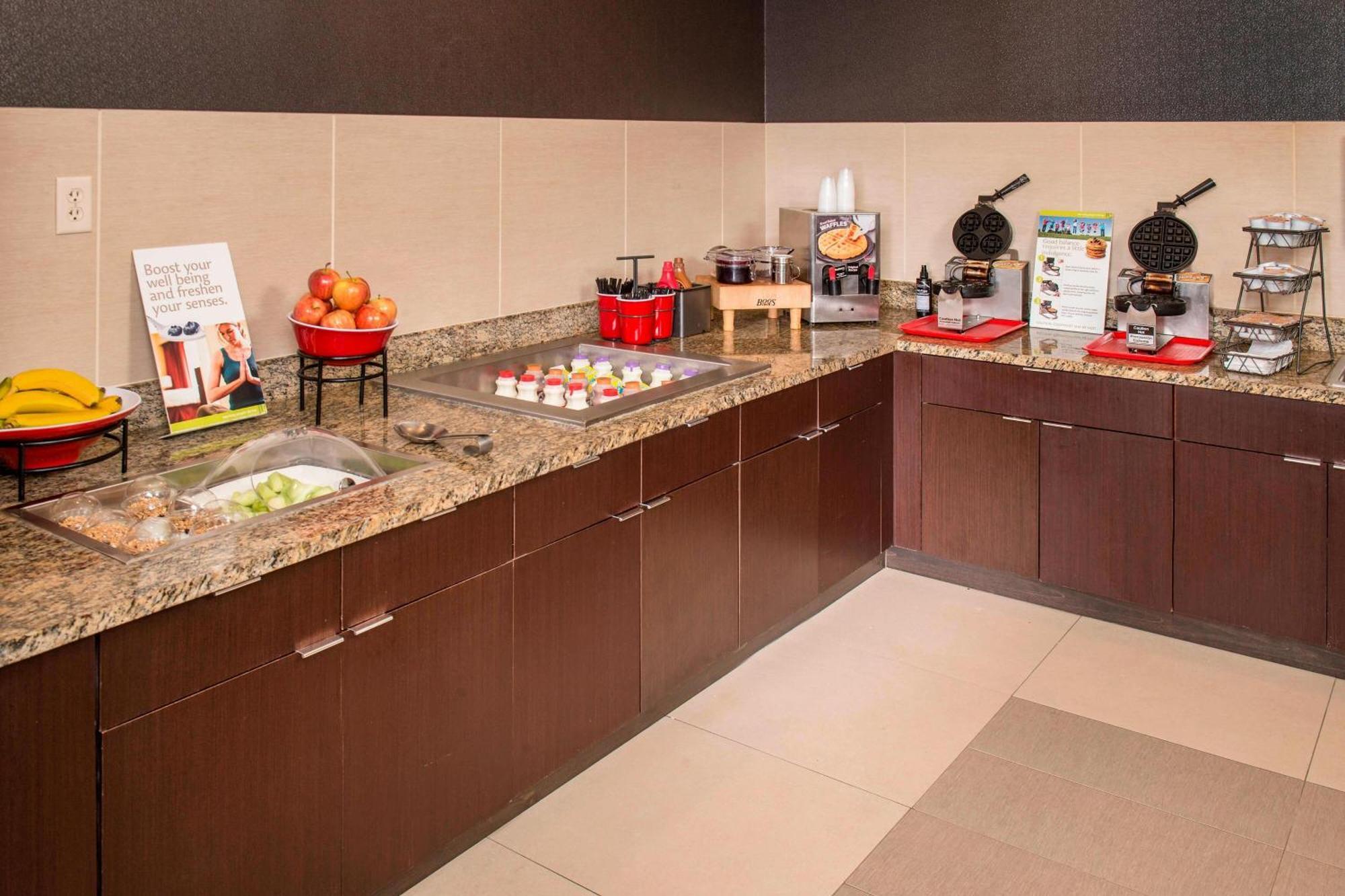 Residence Inn Frederick Bagian luar foto