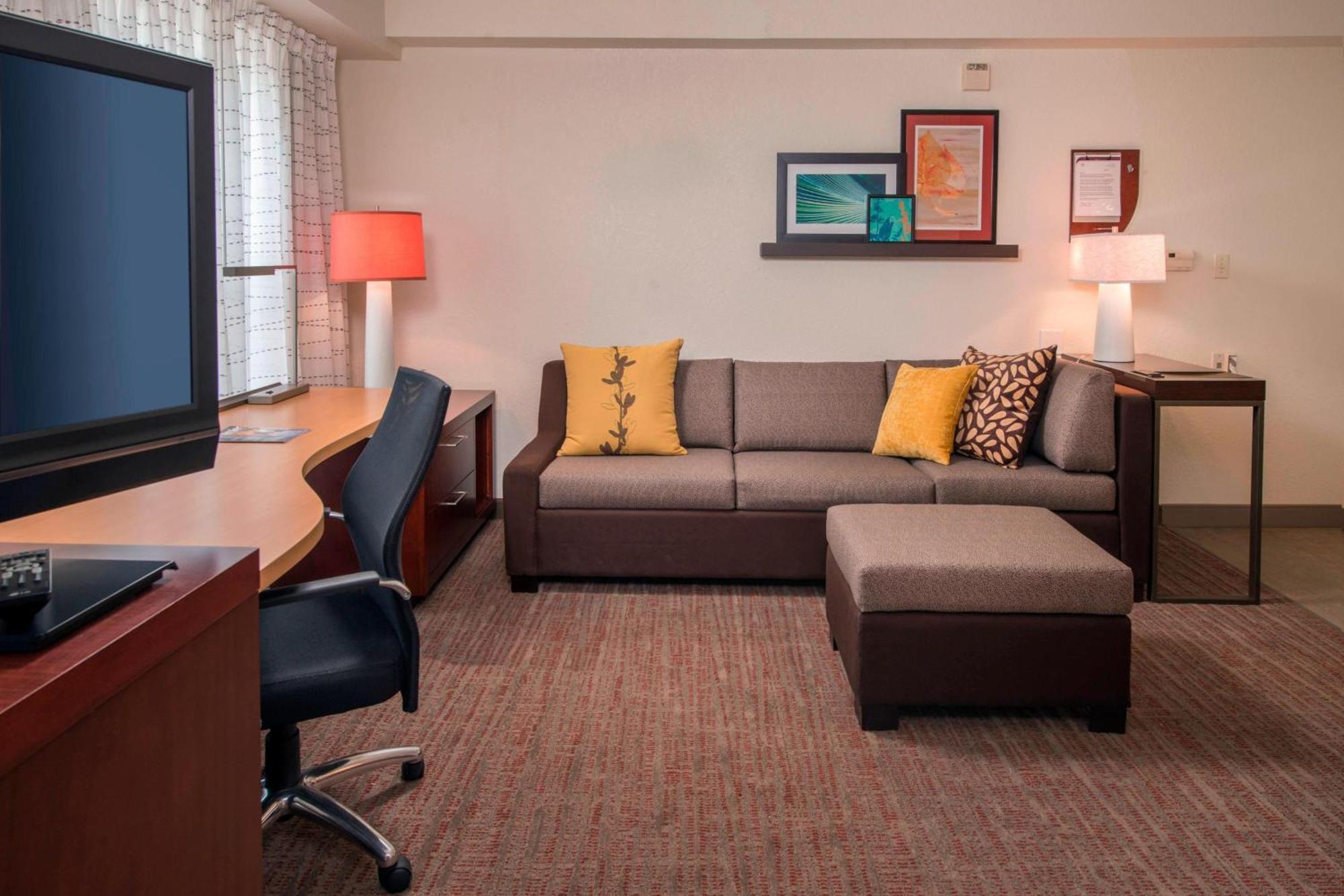 Residence Inn Frederick Bagian luar foto