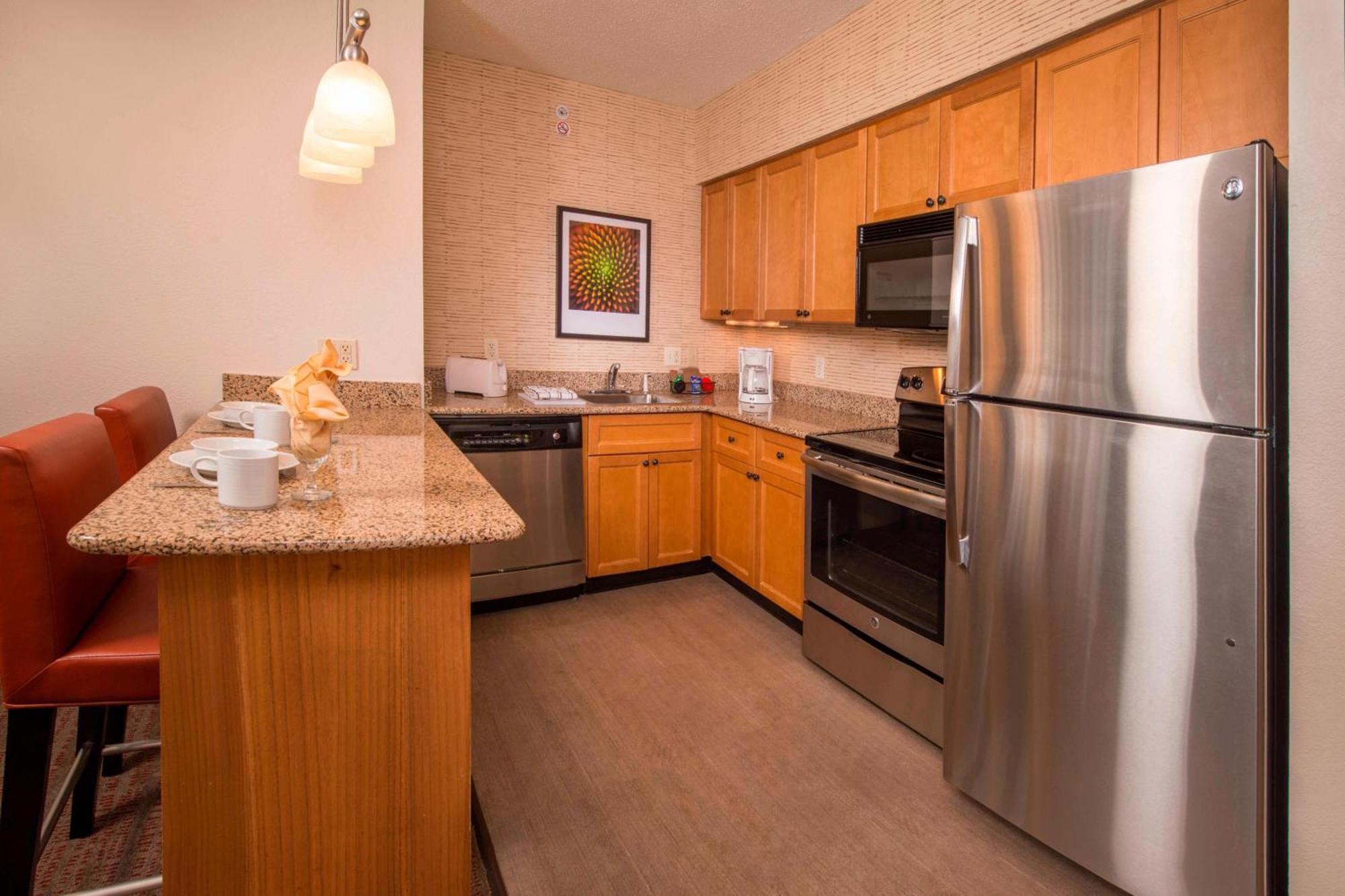 Residence Inn Frederick Bagian luar foto