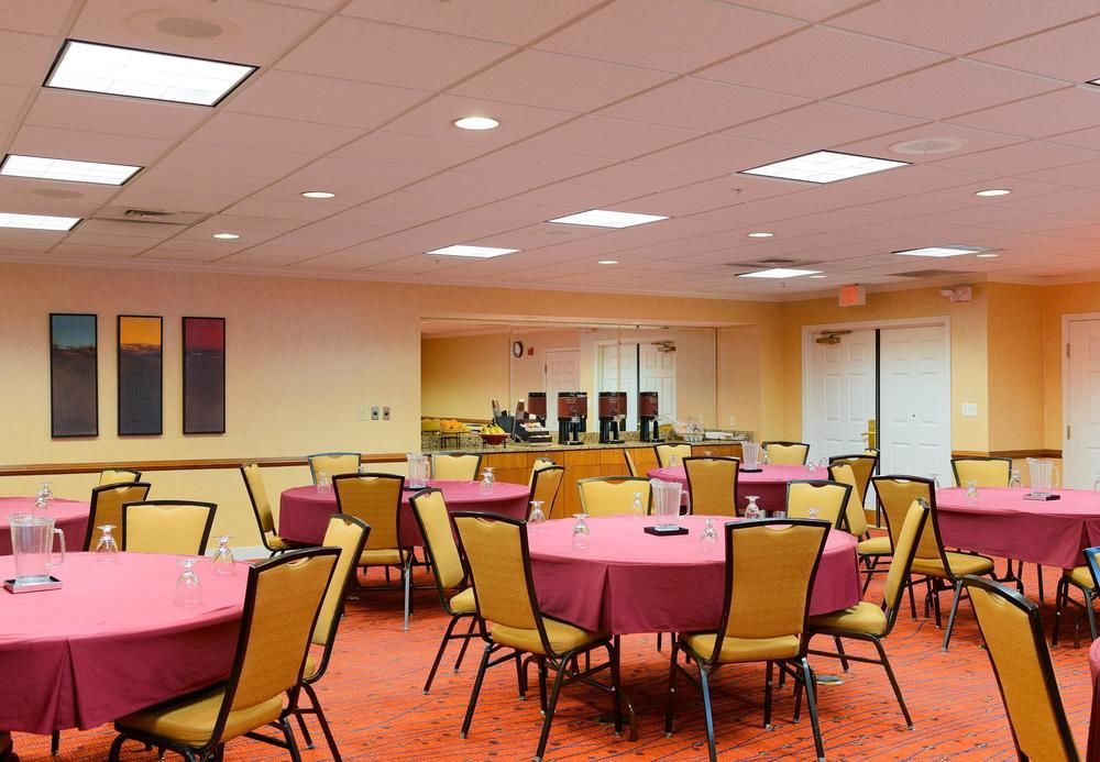 Residence Inn Frederick Bagian luar foto