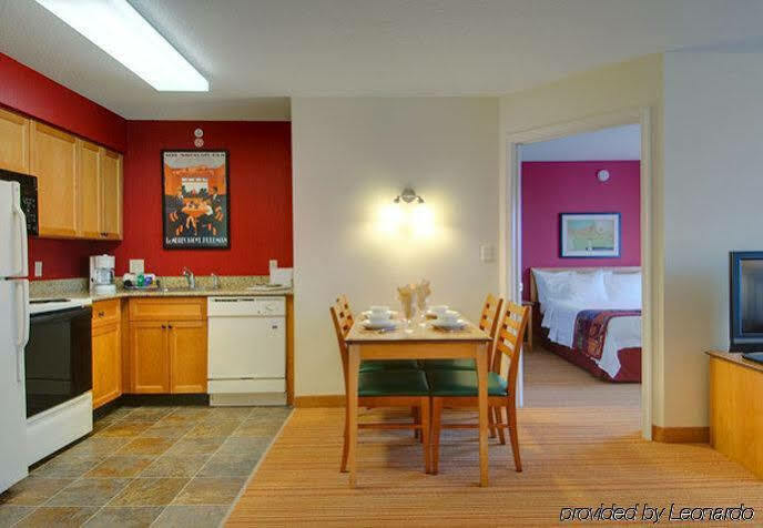 Residence Inn Frederick Bagian luar foto